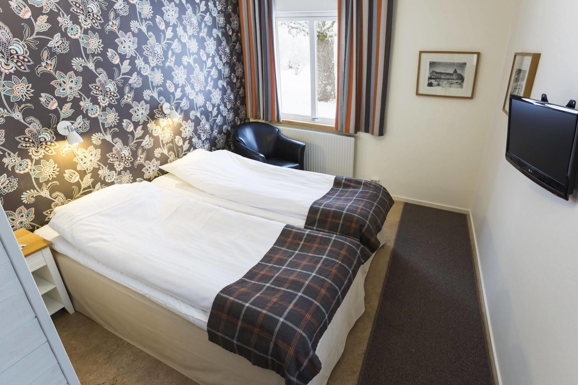 Hotell Lassalyckan Ulricehamn Esterno foto